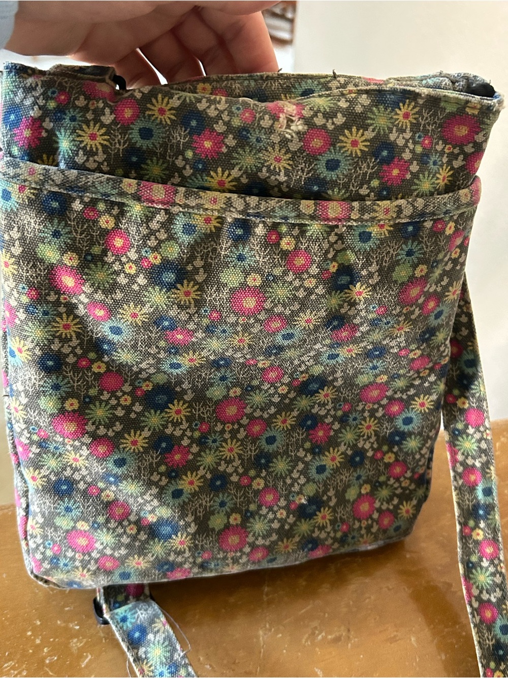 KAVU Women’s Floral Crossbody Bag in Multi Floral - Picture 9 of 9